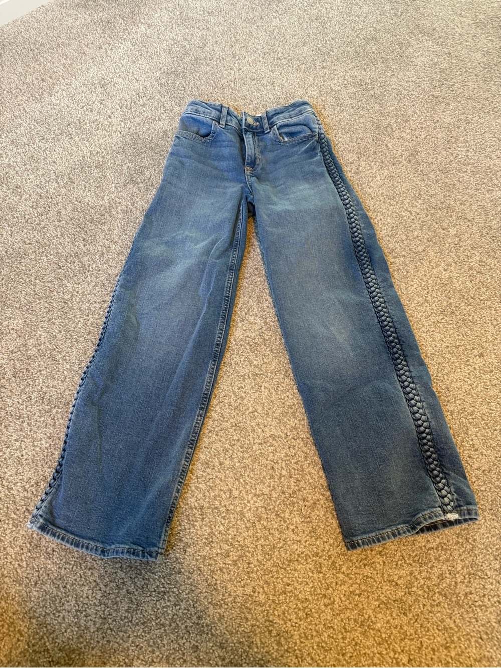 abercrombie kids blue high rise wide-leg jeans long with braided side trim. 7-8